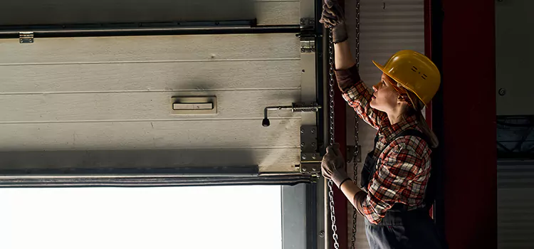Addressing Common Garage Door Stoppage Issues in Eustis, FL